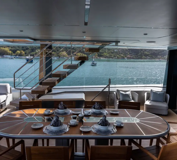 Bridge Deck Dining Alternative View