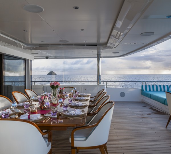 Owner's Deck Aft Dining