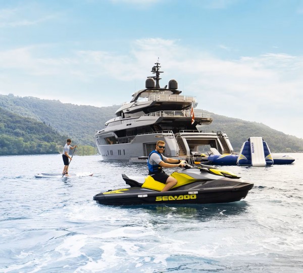 PANDION PEARL With Water Toys