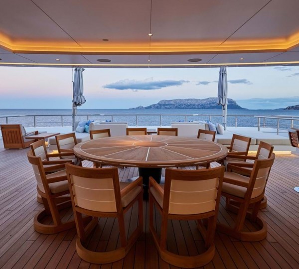 Deck Dining