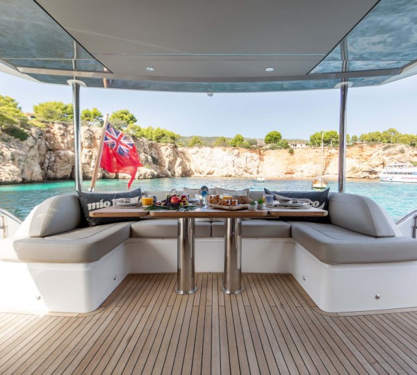 Main Deck Aft Dining