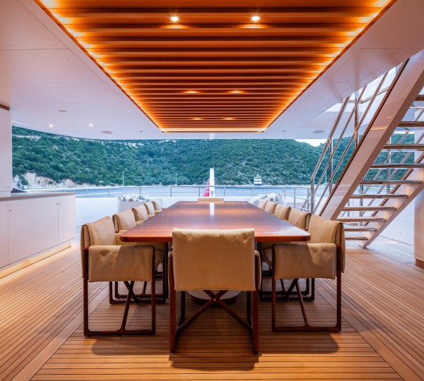 Upper Deck Aft Dining