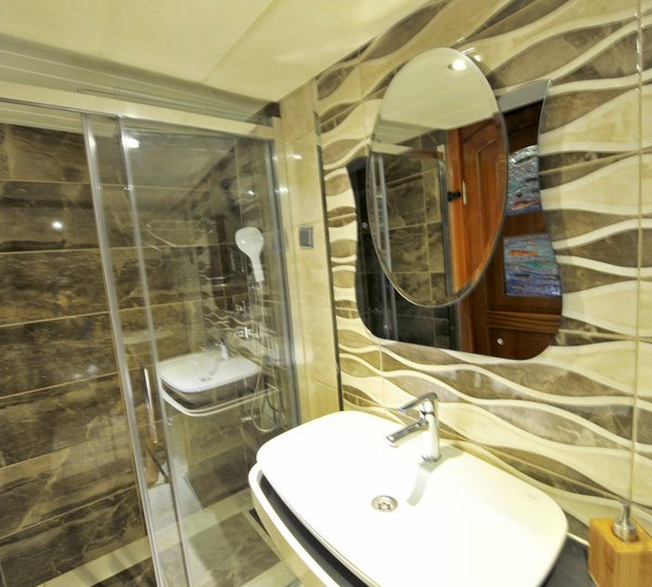 Guest ensuite