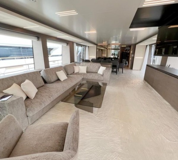 THINK BIGGER interior decor