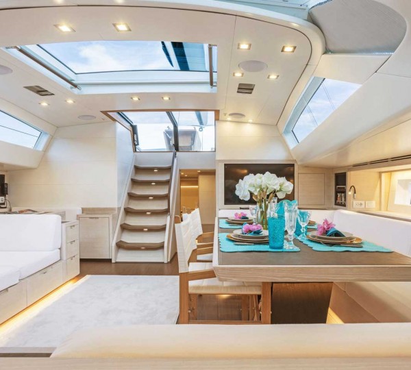 Chic neutral main salon