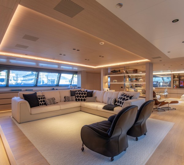 Impressive main saloon