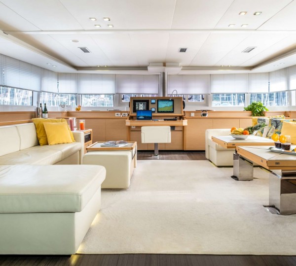 Light and bright main salon