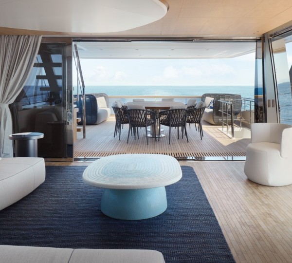 Main salon (sistership SD118)