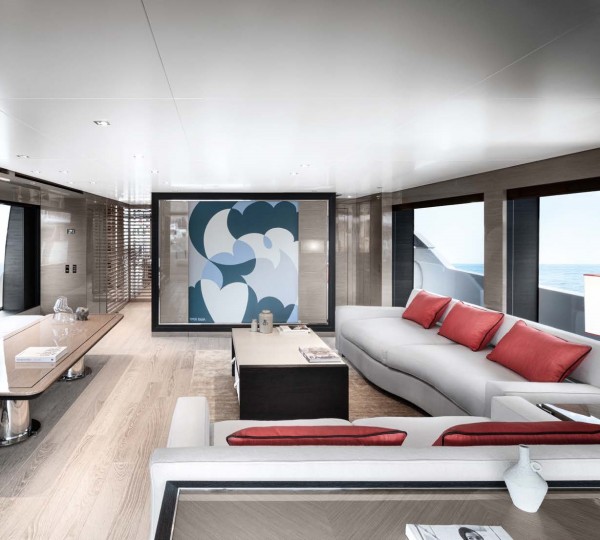 Main salon view forward (Studio Laura Sessa interior)