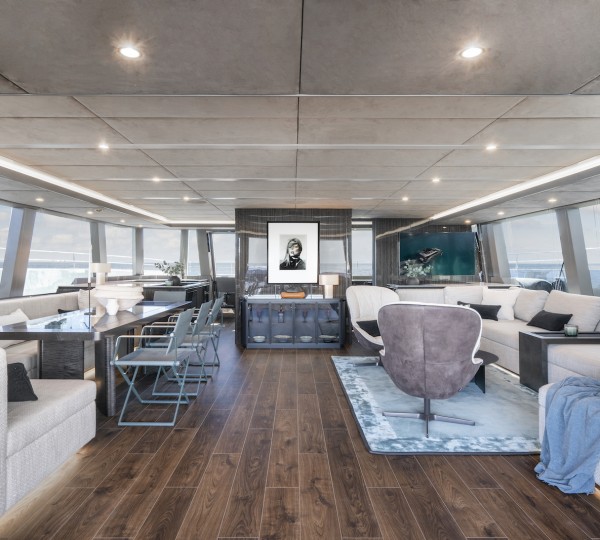 Stylish main salon views forward