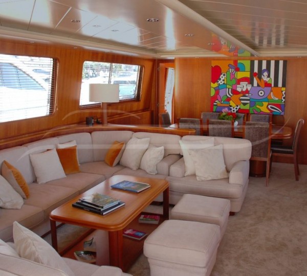 Main salon lounge (view forward)