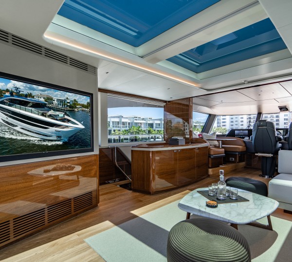 Sky lounge with main helm controls