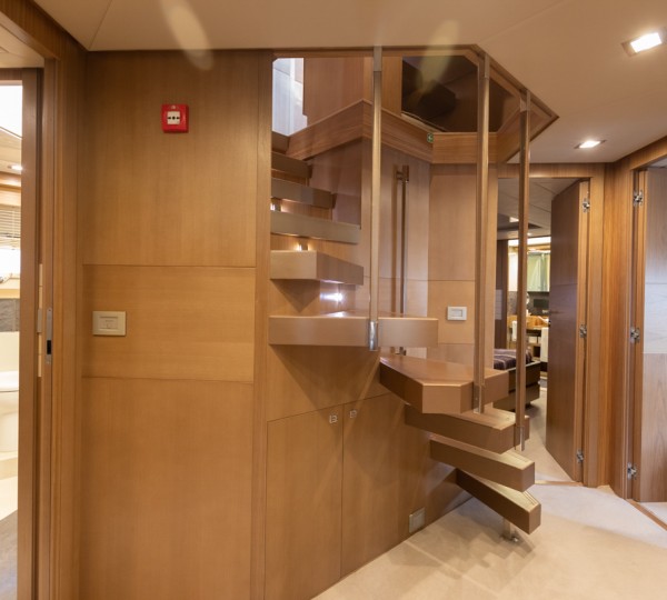 Light spacious interior