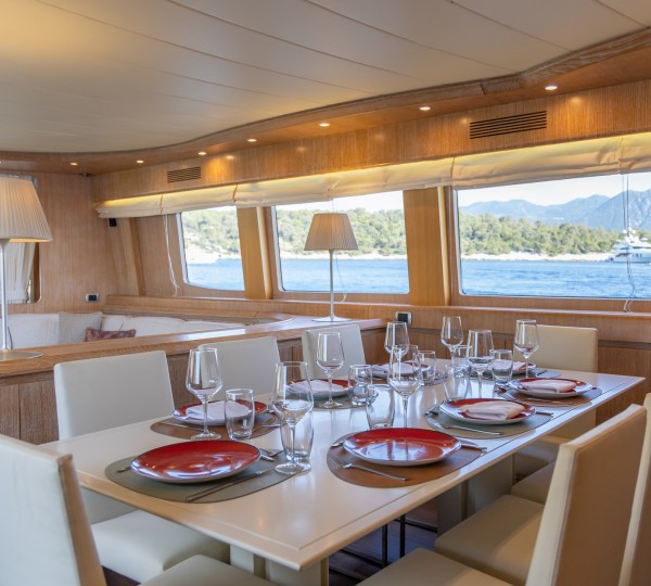 Main salon dining view to port