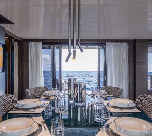 Main salon dining with fold out balcony