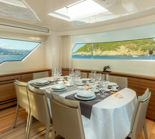 Contemporary dining room