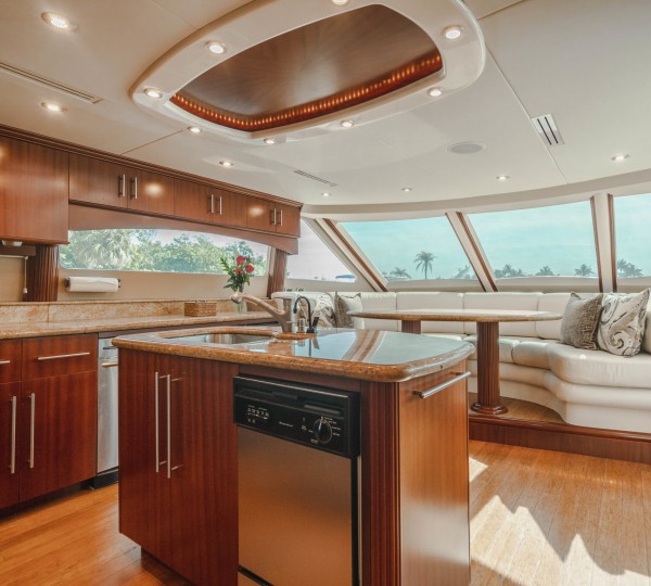 Galley with cosy banquette