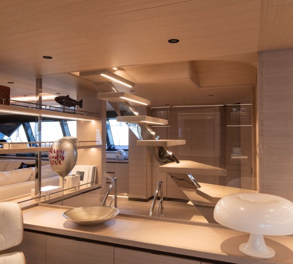 Exquisite minimal design