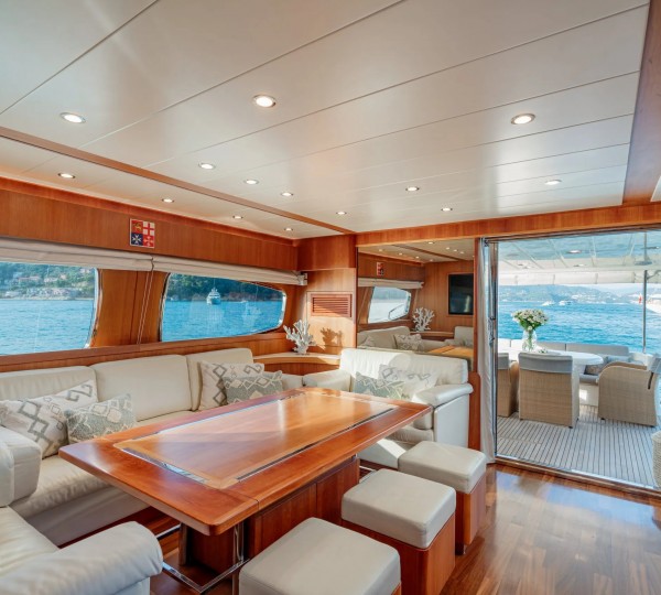 Main Salon Flexible Lounge And Dining Area