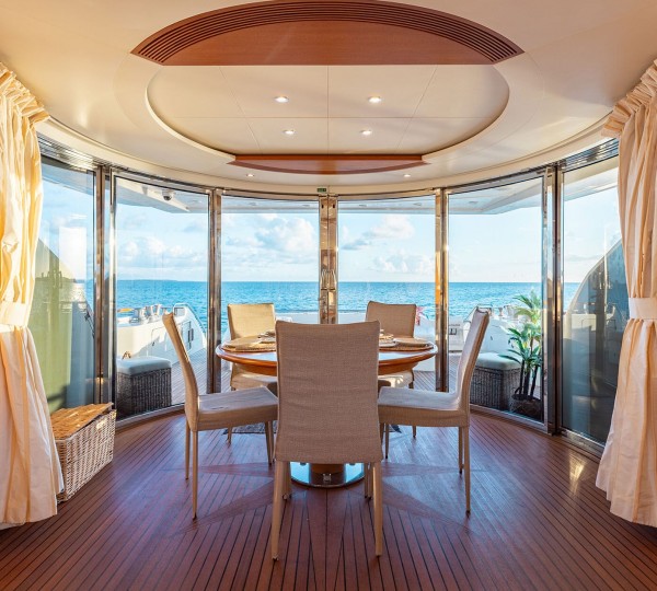 Alternative Dining On Main Deck