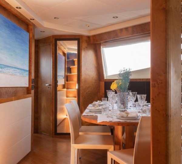 Dining Room Alterative View