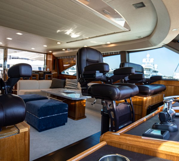 Main Helm In The Sky Lounge