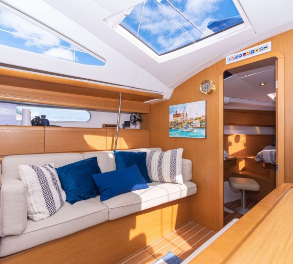 Main Salon Sofa Seating