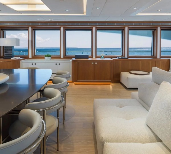 Flexible Lounge Seating