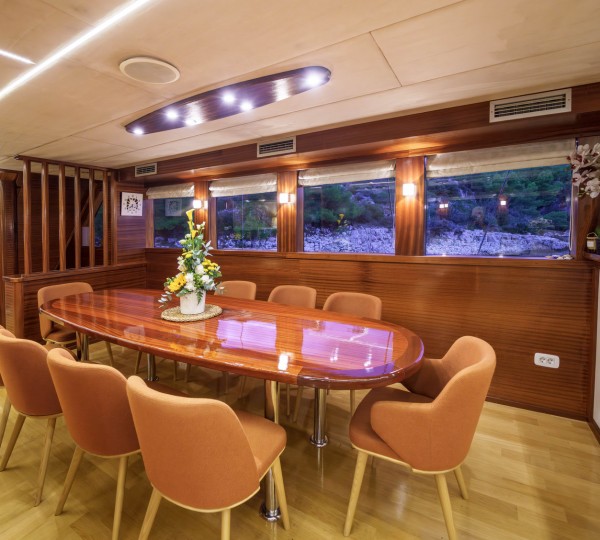 SON DE MAR - Main Salon Dining