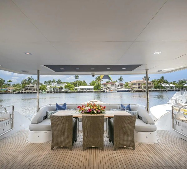 Main Deck Aft Dining