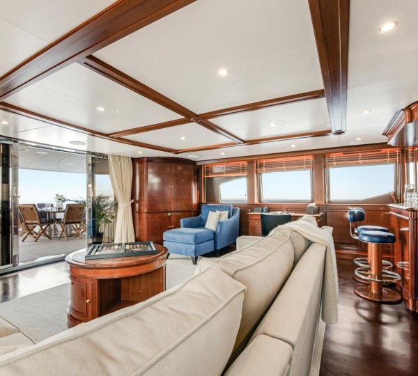 Bridge Deck Salon And Bar