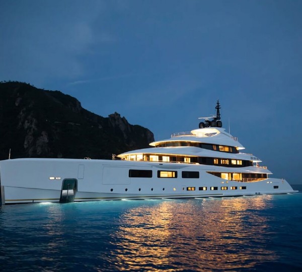 Yacht Alfa By Night