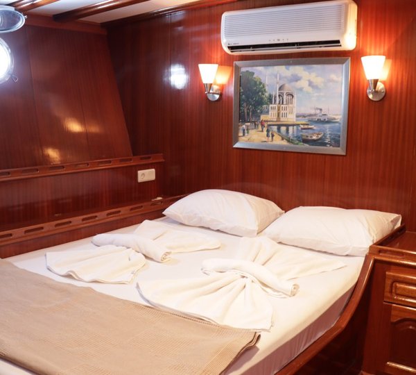 Guest double cabin
