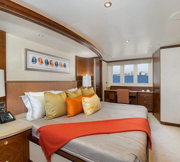 Full beam master suite