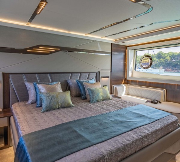 Full beam master with amazing windows