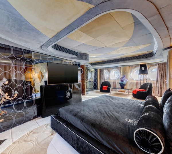 Magnificent master stateroom