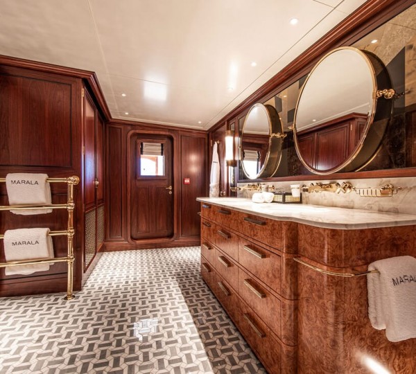 Fabulous master ensuite