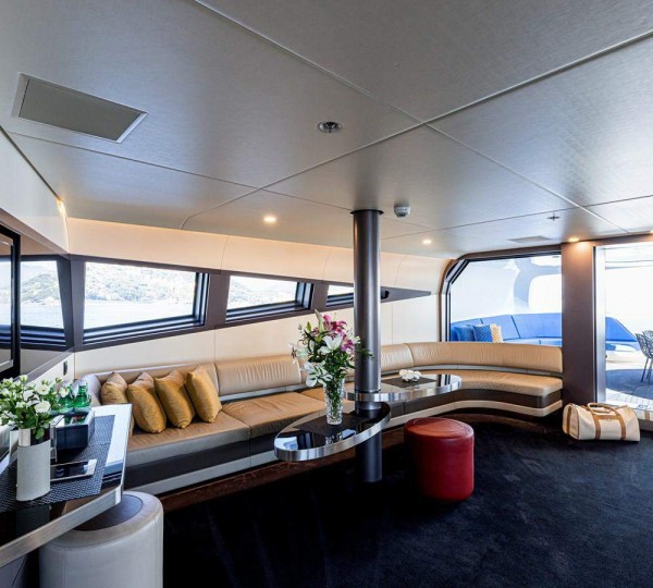 Master suite lounge area