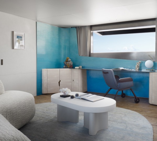 Owners Cabin (sistership SD118).jpg