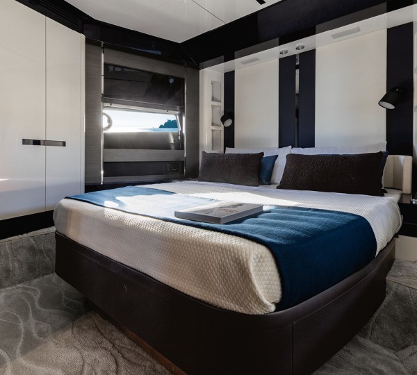 VIP double cabin