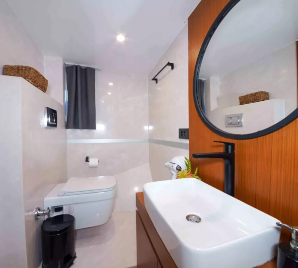 Ensuite bathroom