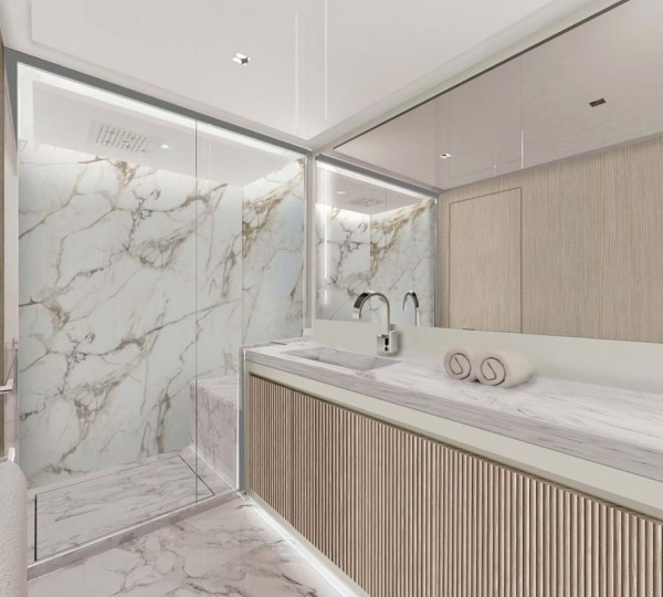 Double cabin shower room en suite