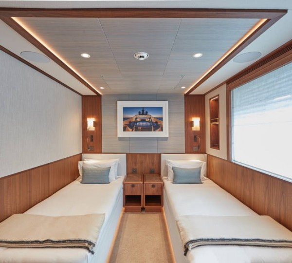 Port Forward Convertible Guest Cabin