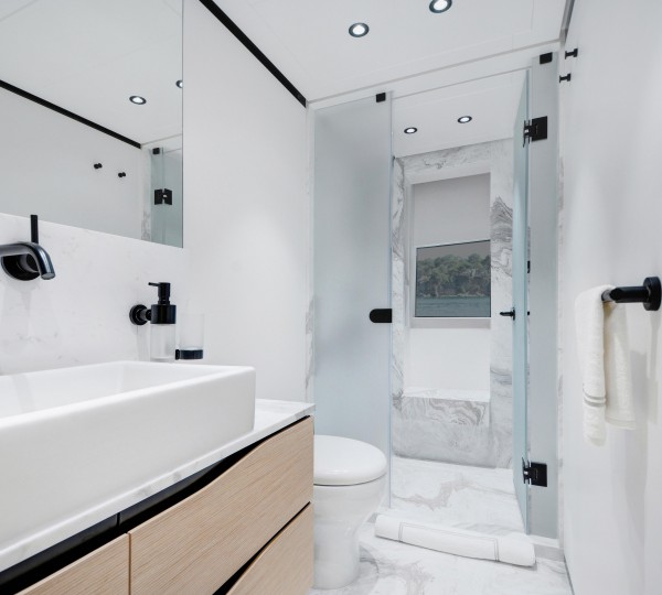 Contemporary bathroom design