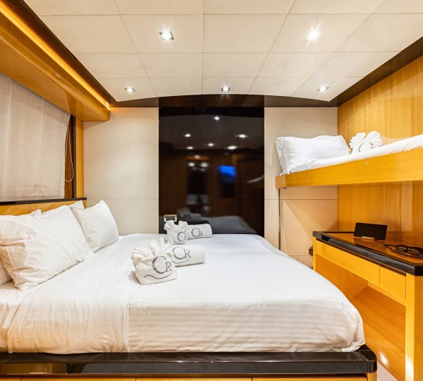 Guest suite with additional pullman bunk