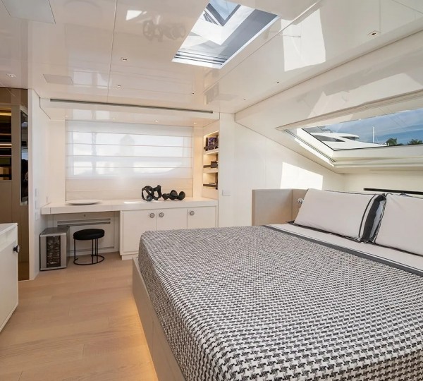 Forward Main Deck Master