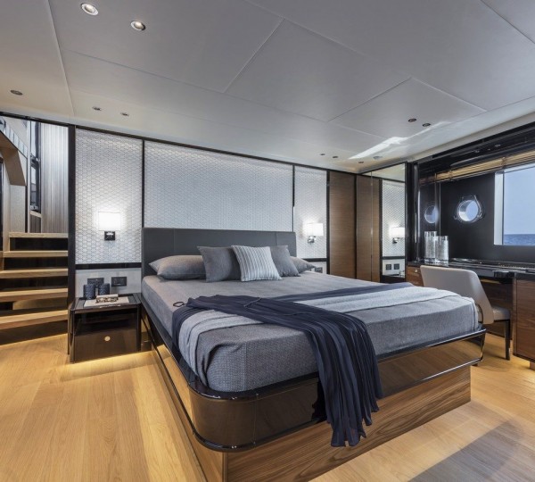 Full Beam Guest Suite