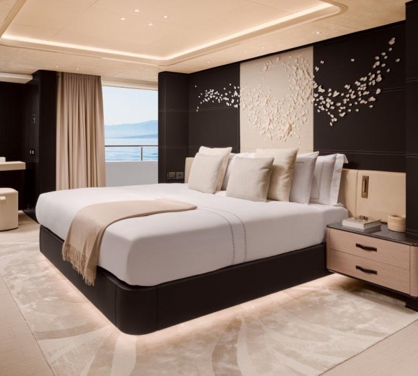 Master Suite - Main Deck