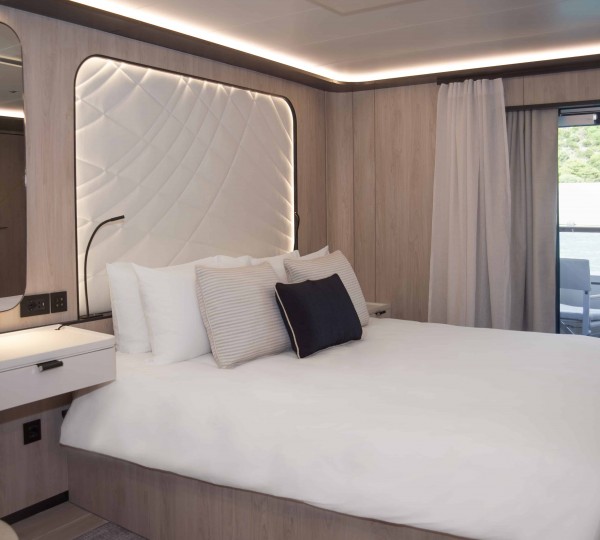 Alize Stateroom With Balcony