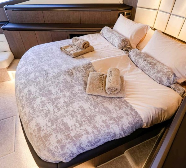 Forward Double Suite